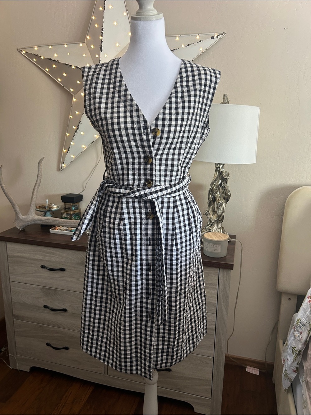MNGO Sleeveless Black & White Gingham Button-Front Dress with Tie Waist